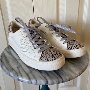Target Universal Thread Sneakers